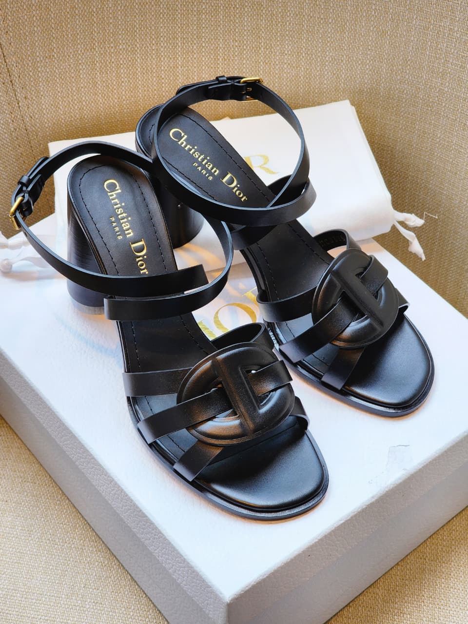 Dior