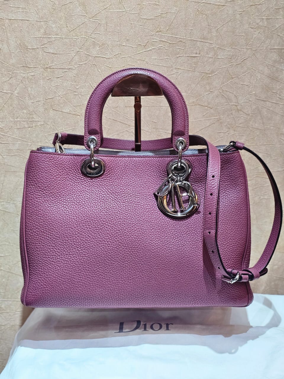 Dior