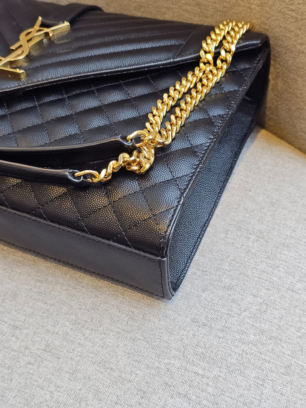 Saint Laurent