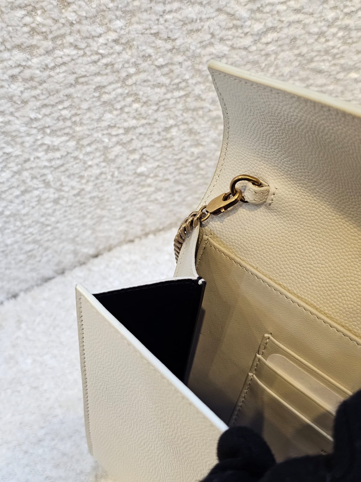 Saint Laurent