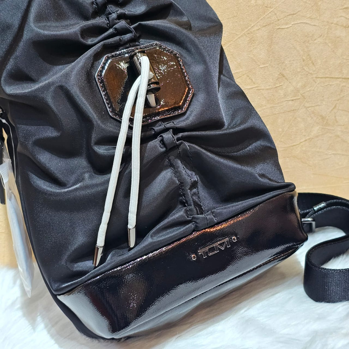 Tumi