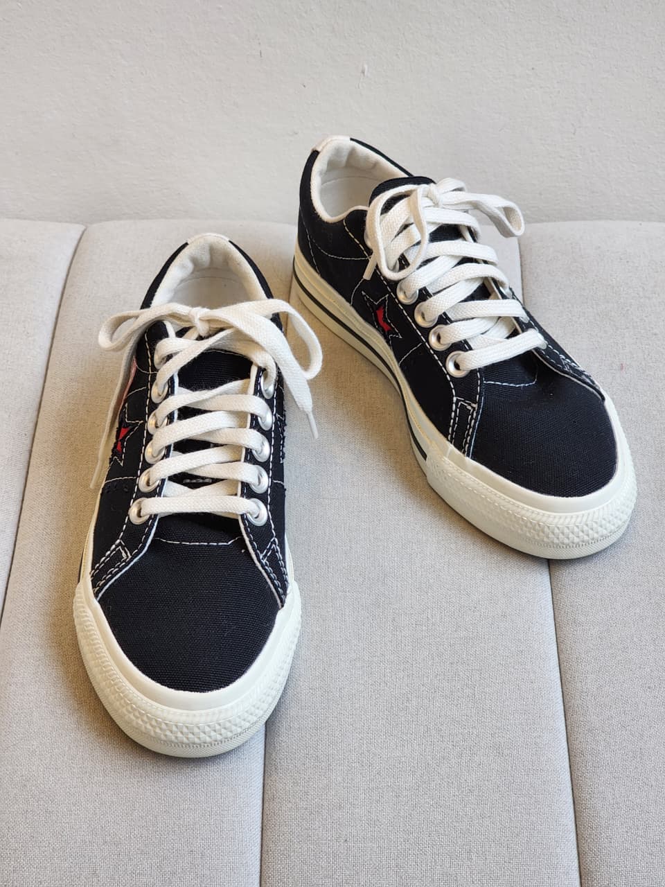 Comme Des Garcons Play