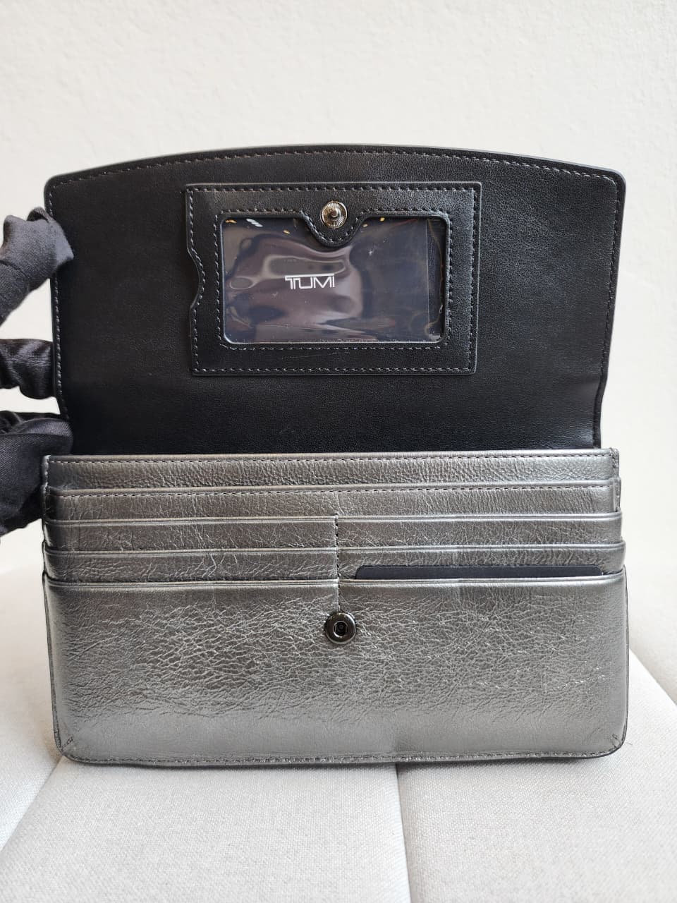 Tumi