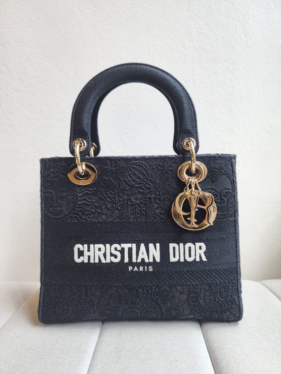 Dior