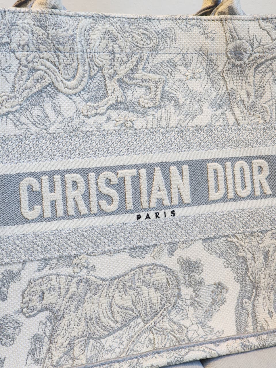 Dior