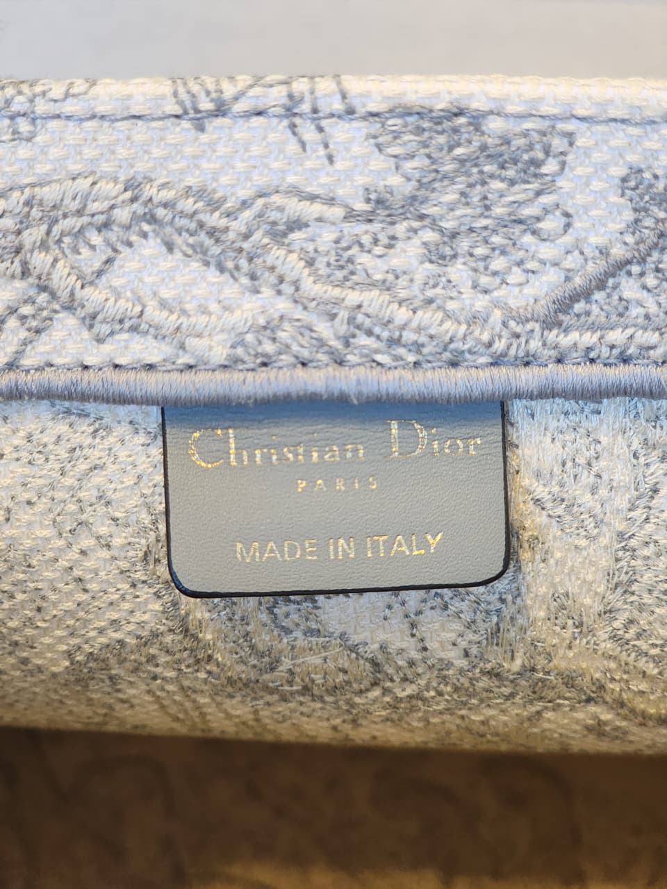 Dior