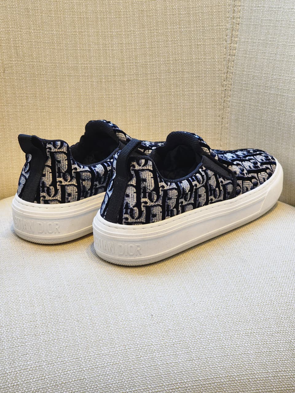 Dior