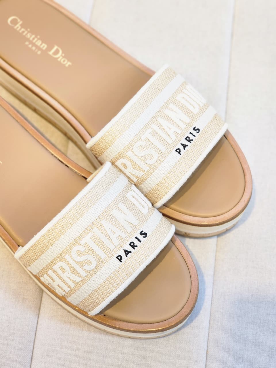Dior