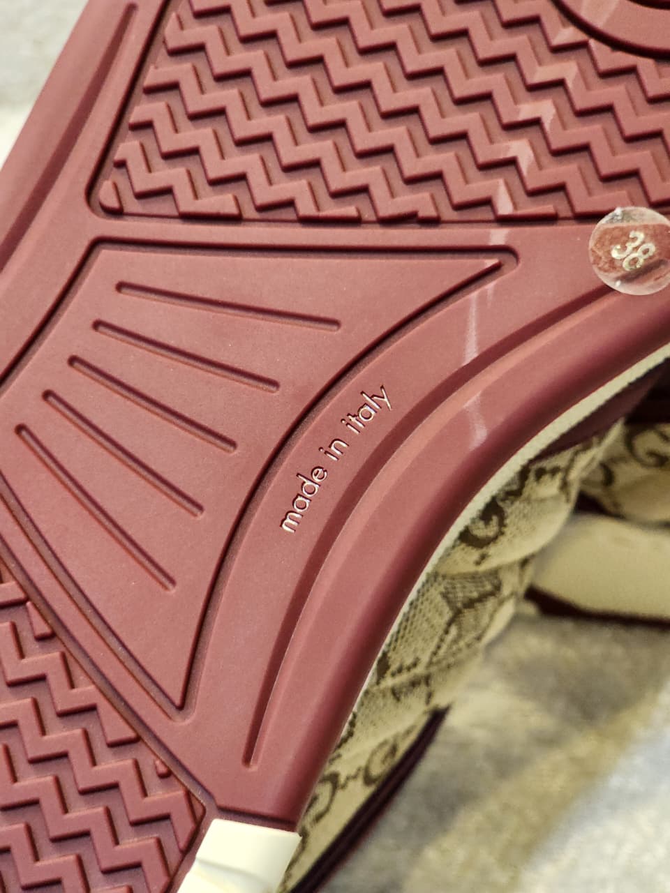Gucci