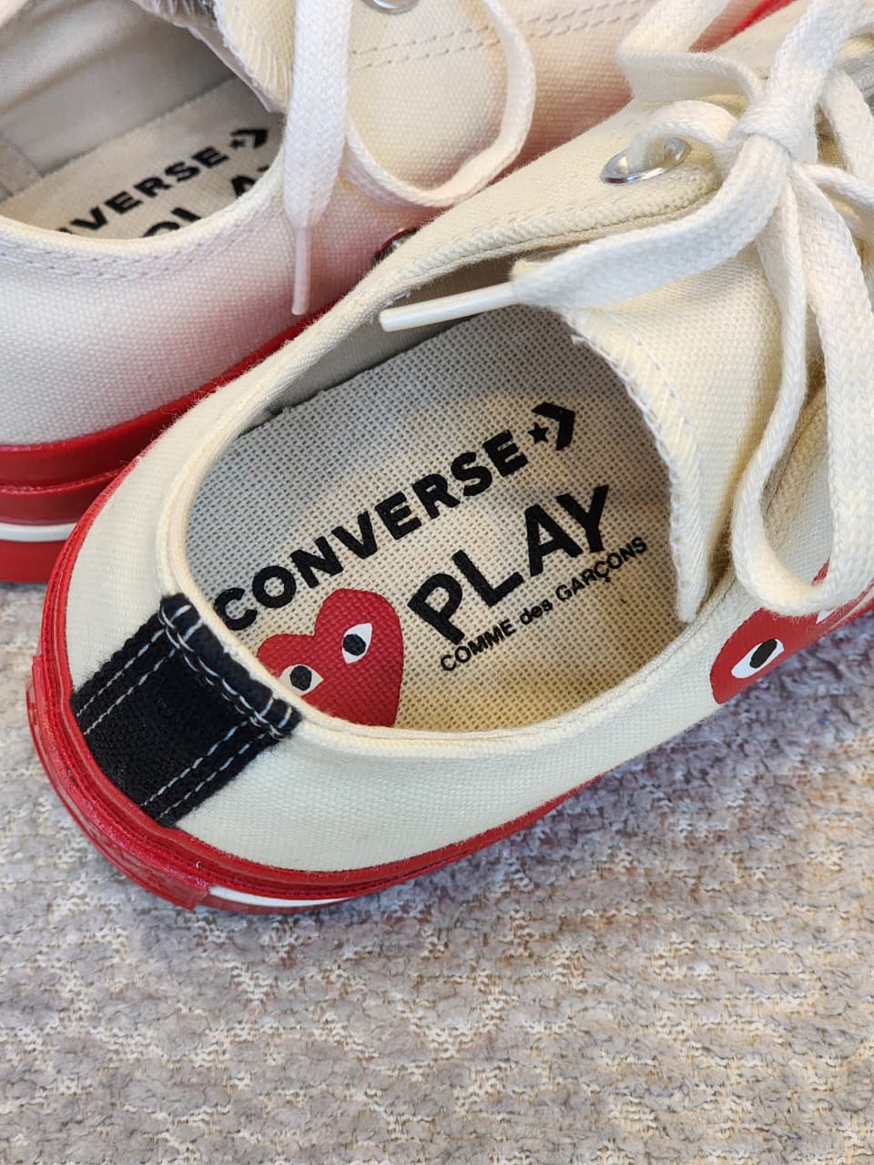 Converse