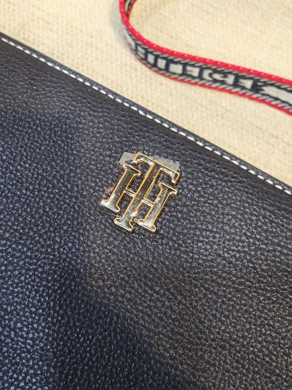 Tommy Hilfiger