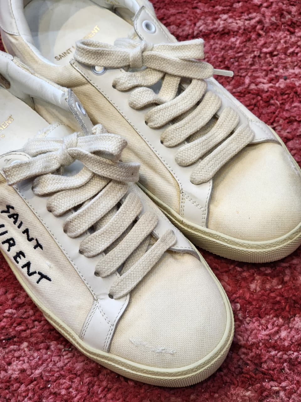 Saint Laurent